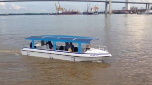 Tàu khách đường sông Sài Gòn cũng 'xài' công nghệ hybrid với năng lượng mặt trời